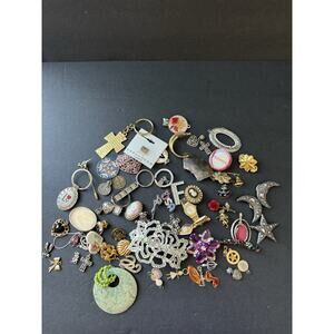 Vintage Craft Junk Jewelry Bundle Mixed Lot Brooches Pendants Pins Charms
